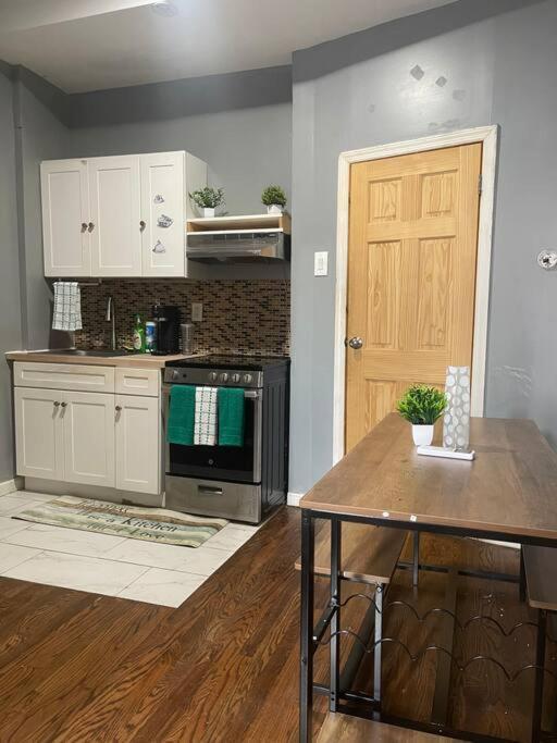 Cozy Studio Staycation - Brooklyn Close To Train Stations New York Exterior foto
